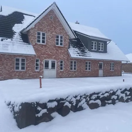 Semi-detached House Ideal For Families *